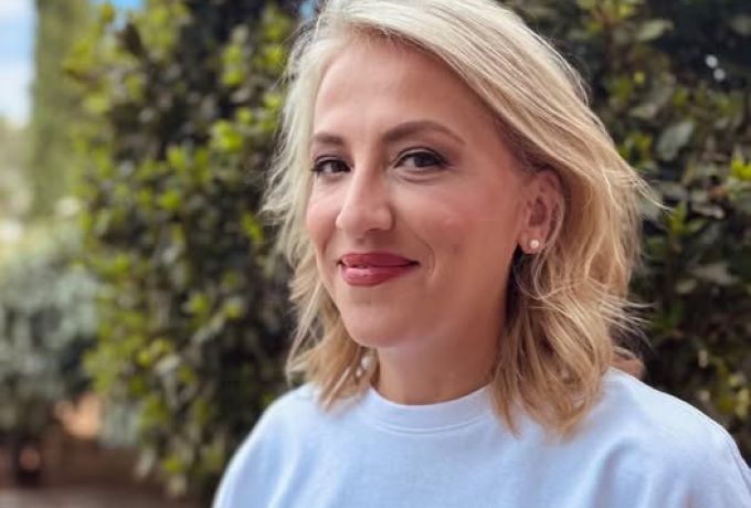 Ρένα Δούρου για τη Σοφία Μπαλτά: «Τα βότσαλα θα τα πετάξω»